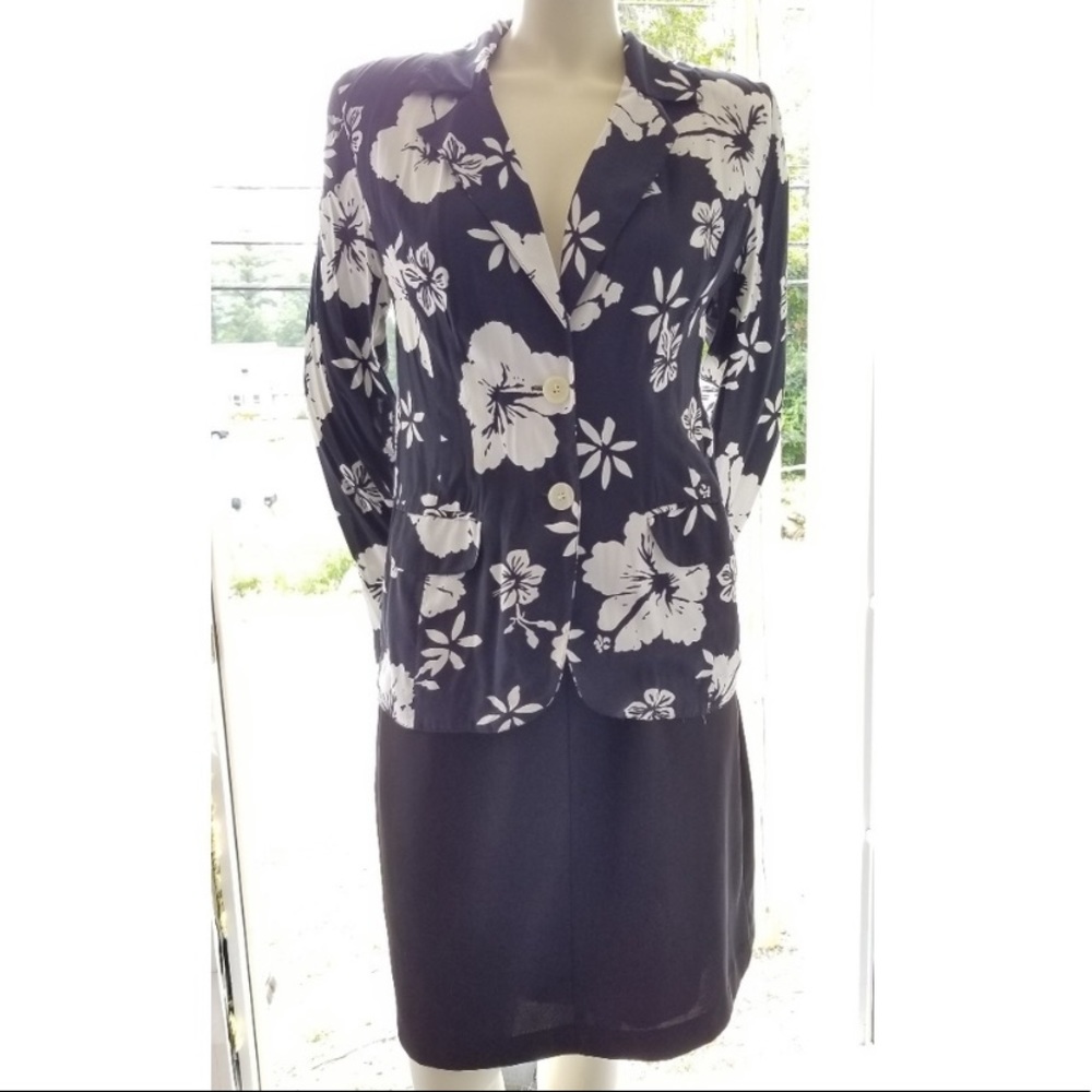 Newport News Black/White Rayon Blazer, 6 - Picture 1 of 6